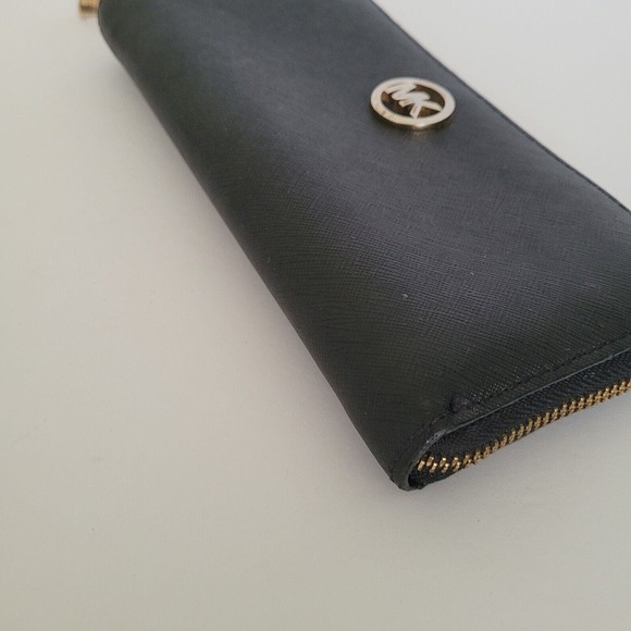 MICHAEL KORS Black Saffiano Leather Zip Around Wallet Card Bill Holder Classic - Picture 11 of 12